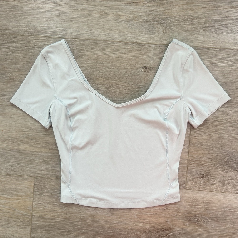 Lululemon Size 4/6*  Light Blue Align Short‎ Sleeve Crop Top Yoga Athleisure